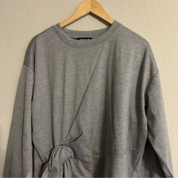 Trouvé Gray Women's Sweater with Tie Detail Size Small NWT - Picture 5 of 11